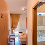 Soba 1 I Soba 2 -ekstra Kuhinja S Dnevnom Apartman