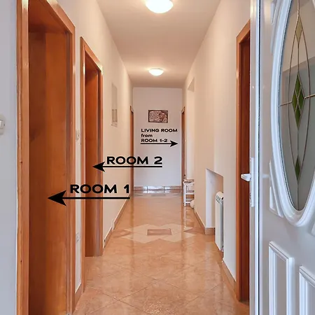 Ruza Two Bedroom Retreat * Лижнян